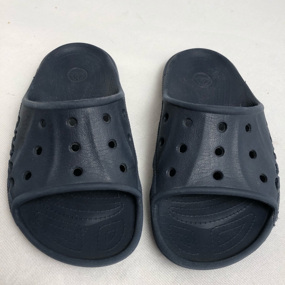 Crocs navy blue slides J2